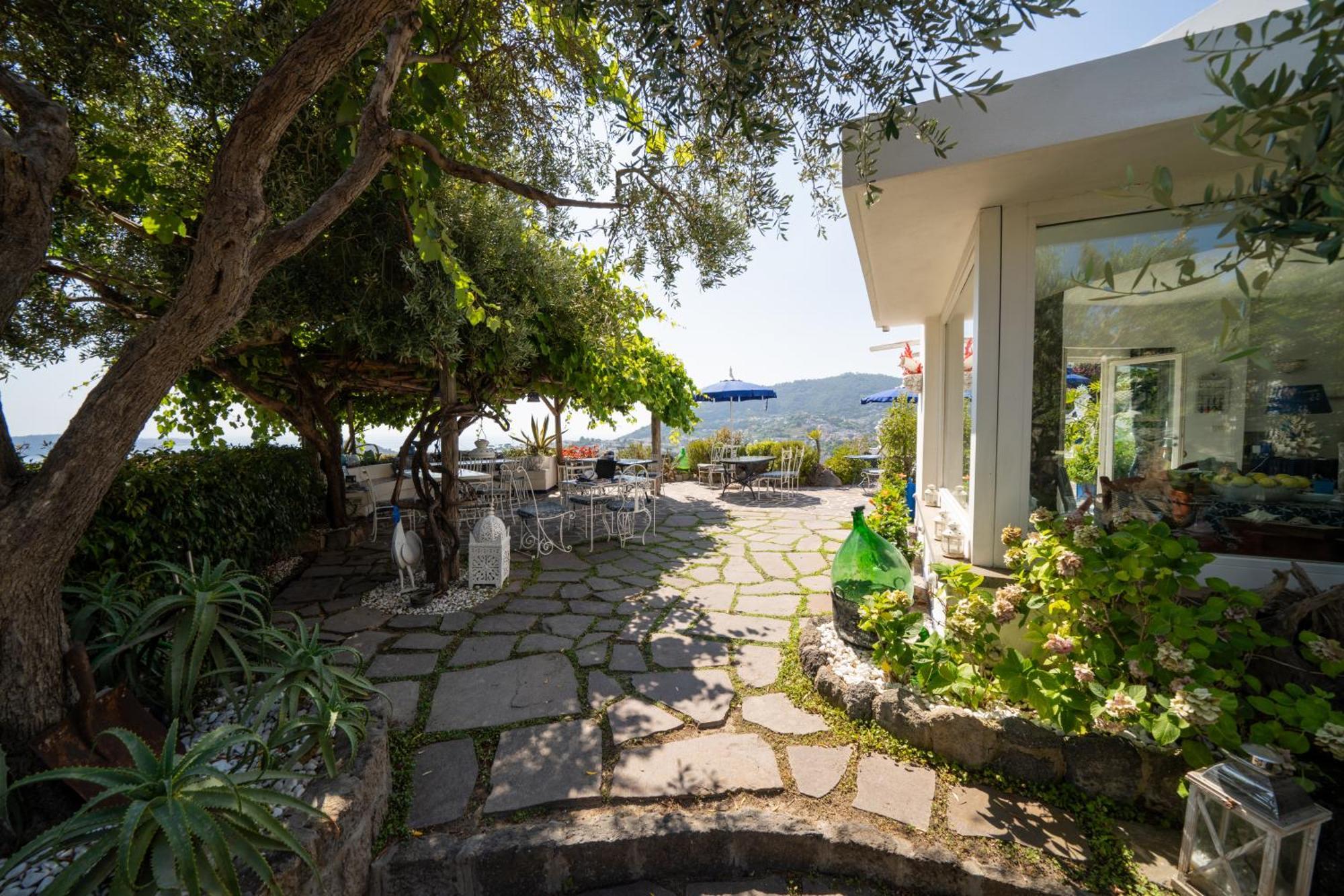 Relais Bijoux Ischia Bed and Breakfast Buitenkant foto